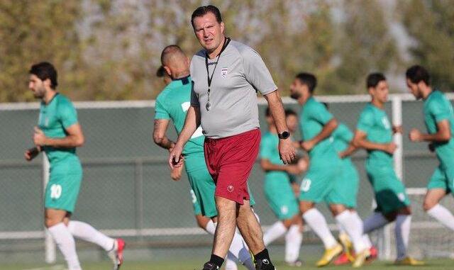 فدراسیون فوتبال: دستمزد ویلموتس استقراض شده است!