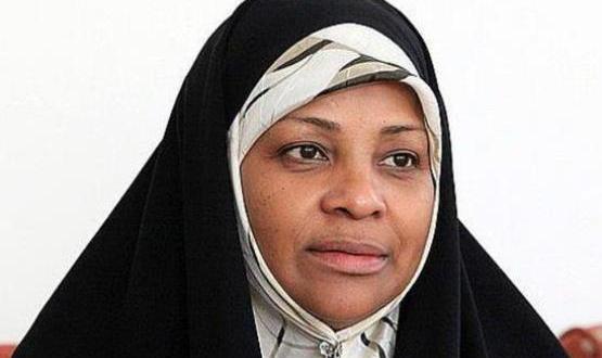 ماجرای بیهوشی مجری خبر تلویزیون مقابل دوربین