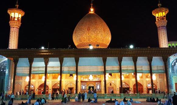 شاهچراغ شیراز تا اطلاع ثانوی برای جلوگیری از کرونا تعطیل شد