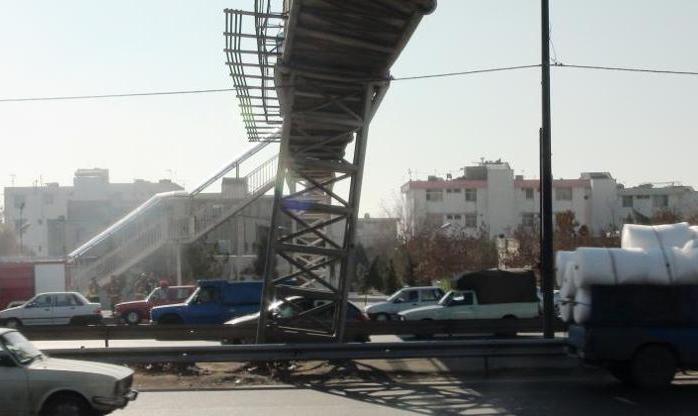 ماجرای باورنکردنی یک تصادف در بزرگراه آزادگان: کشف‌جسد زن ۵۰ ساله در صحنه‌تصادف‌!