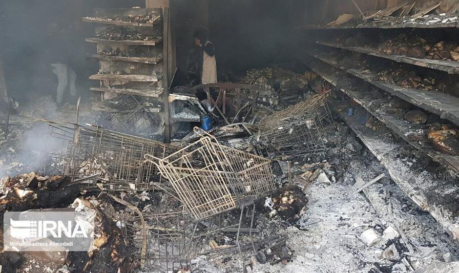 فرمانده انتظامی البرز: عوامل غارت فروشگاه های زنجیره در کرج سلطنت‌طلب بودند!