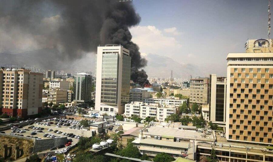 ویدئو و تصاویر: آتش گرفتن مسجد ستاد فرماندهی ناجا