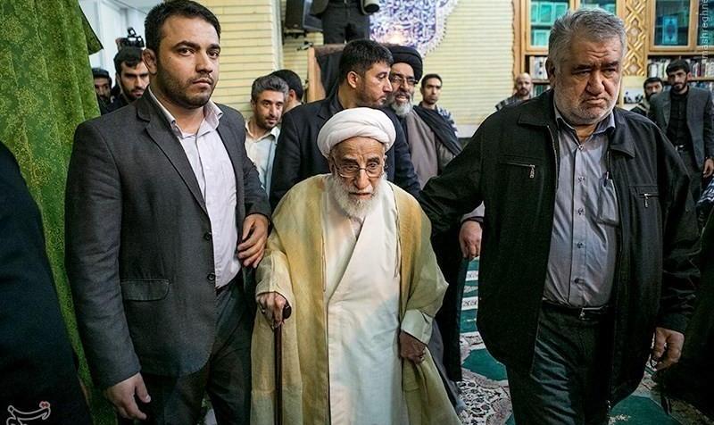 ادامه ایستادگی مجلس جان به رسیده جلوی شورای نگهبان