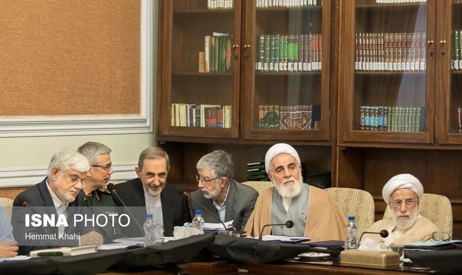 جلسه بی‌نتیجه مجمع: بررسی لوایح پولشویی در میان پیامک های تهدیدی به بعد موکول شد