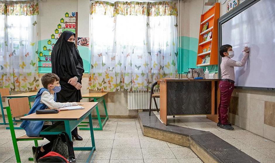 In Pictures: Opening of Iranian Schools and Muslim Religious Shrines