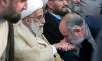 چرا مشاور روحانی دست جنتی را بوسید؟