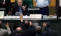 لاریجانی به زحمت رئیس مجلس ماند