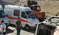 واژگونی مینی‌بوس در محور زنجان-بیجار