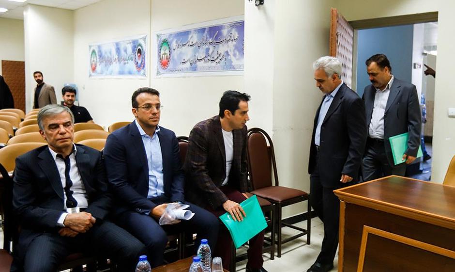 ردپای خاوری در پرونده قاچاق قطعات خودرو هم پیدا شد! متهمین ۳۰۰۰ میلیاردی بازار قطعات خودرو را بشناسید