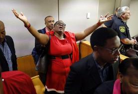 Former Dallas cop sentenced to 10 years in prison for shooting her unarmed black neighbor to ...