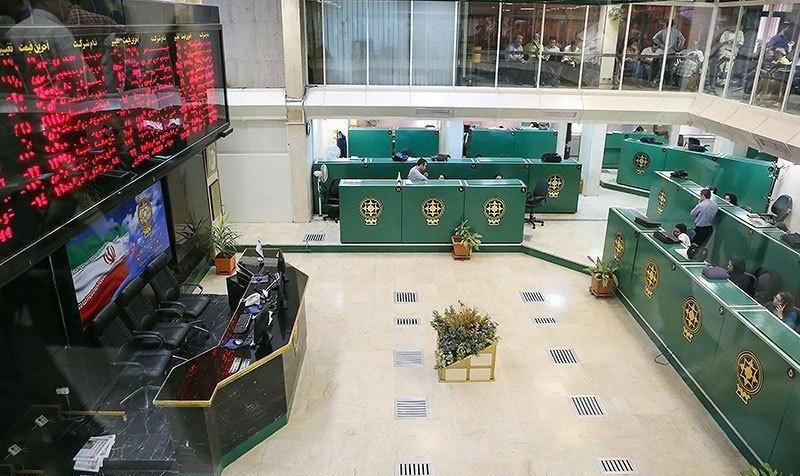 چراغ بورس در نخستین روز هفته سبز شد