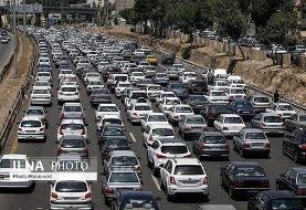 آزادراه قزوین_کرج_تهران ترافیک نیمه سنگین دارد