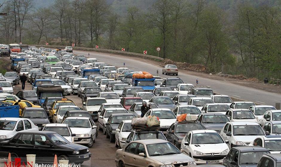 وضعیت ترافیکی جاده های کشور/ ترافیک در آزادراه قزوین-کرج-تهران نیمه ...