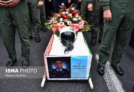 کدام مقامات بلندپایه ارتش در مراسم تشییع پیکر خلبان سانحه سقوط جنگنده میگ-۲۹ حضور داشتند؟