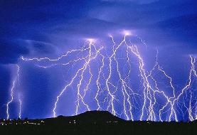 وقوع رگبار و رعد و برق در جنوب ایران