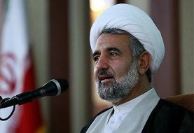 ذوالنور: ترامپ حالت سگی دارد که از ترسش پارس می‌کند
