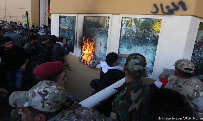 پرواز دو بمب‌افکن آمریکایی نزدیک خط ساحلی ایران: جنگی در راه است؟ آماده‌باش کامل حامیان ایران در عراق