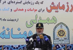 نیروی انتظامی در همه عرصه ها در کنار مردم است