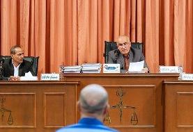 وکیل طبری: صندوق اماناتی را که قراردادهای موکل در آن بود، شکسته‌اند/ قاضی: صندوق شکستنی نیست