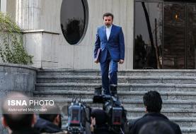 واعظی: واکسن مورد تایید سازمان بهداشت جهانی را قطعا می‌خریم