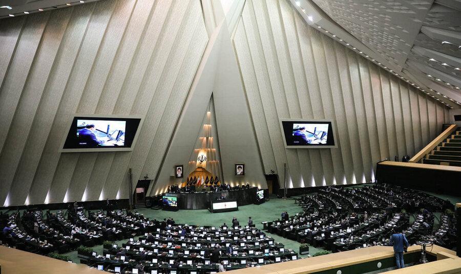 پیشنهاد نمایندگان مجلس برای همراهی با کاروان کمک‌رسانی به یمن