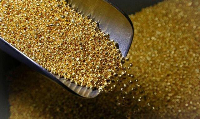 پایین آمدن قیمت جهانی طلا