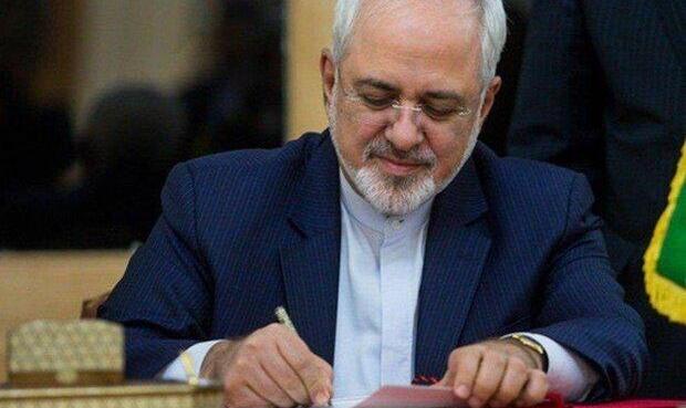 توییت ظریف در سالروز قربانیان سقوط هواپیمای اوکراینی