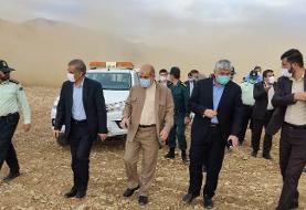 بازدید وزیر از مناطق زلزله‌زده اندیکا/ وحیدی: با توجه به شروع سرما برای اتخاذ تمهیدات ویژه به ...