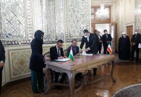 سه سند همکاری بین ایران و مجارستان امضا شد