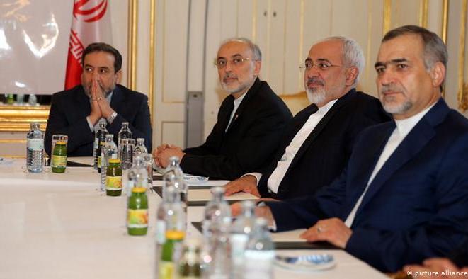 ظریف و عراقچی: فرصت آمریکا برای حفظ برجام رو به پایان است