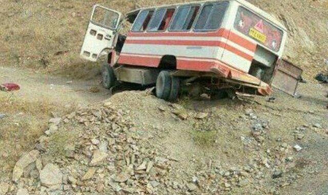 واژگونی مینی‌بوس با هفت مصدوم در جاده کرمانشاه- اسلام‌آبادغرب