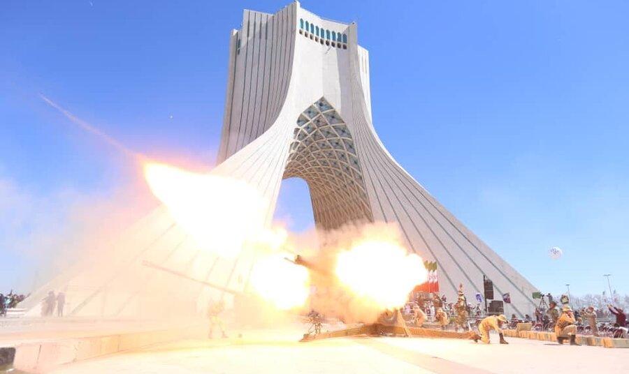 تصاویر | شلیک توپ در میدان آزادی در لحظه تحویل سال