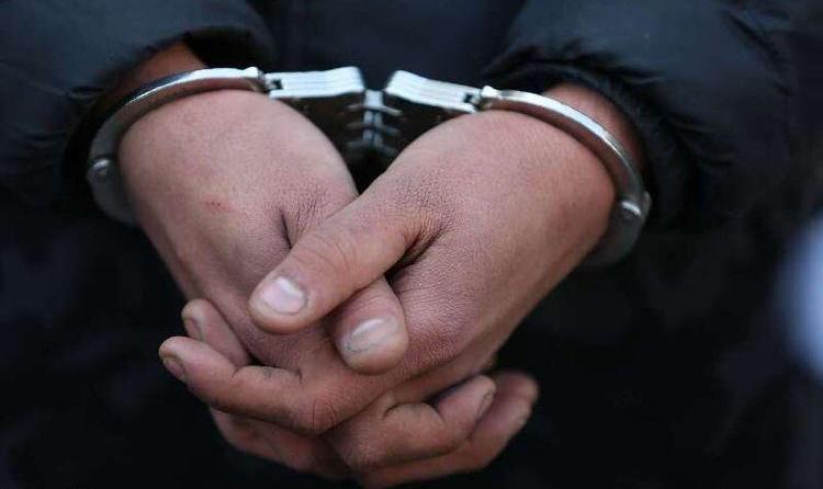 موبایل‌قاپ حرفه‌ای برای شانزدهمین‌بار به زندان رفت!