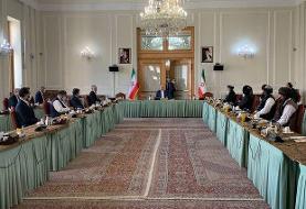 مذاکرات بین‌الافغانی در تهران/ظریف:به صلح در افغانستان کمک میکنیم