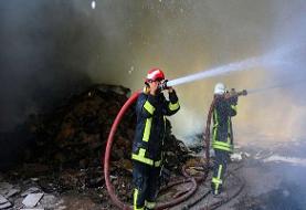 آتش سوزی انبار کفش در خیابان ظهیرالاسلام