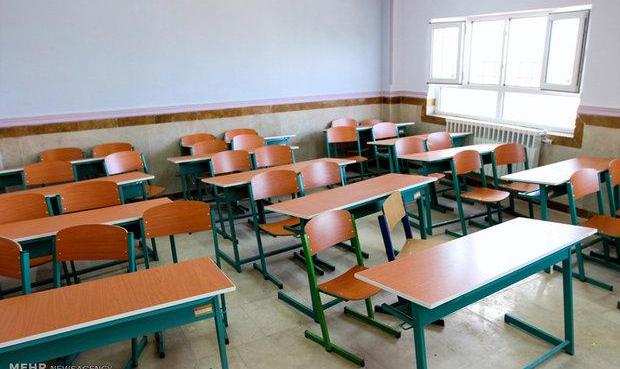 نیاز مبرم به آموزش حضوری / پروژه‌های آموزشی نطنز افتتاح شد