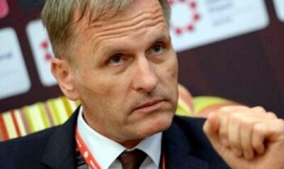 عکس | سفیری که بخاطر ناآرامی‌های اخیر به وزارت خارجه احضار شد