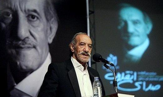 اسفندیار قره باغی، خوانند سرود «آمریکا آمریکا مرگ به نیرنگ تو» درگذشت