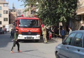 نجات ٢٠ نفر از حریق در یک ساختمان مسکونی