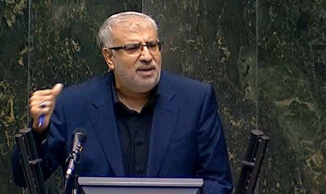 تکذیب شایعه گرانی بنزین و جمع‌آوری کارت سوخت جایگاه‌داران