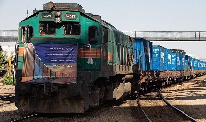 آغاز ترانزیت تمام ریلی نخستین قطار کانتینری قزاقستان از مسیر ایران
