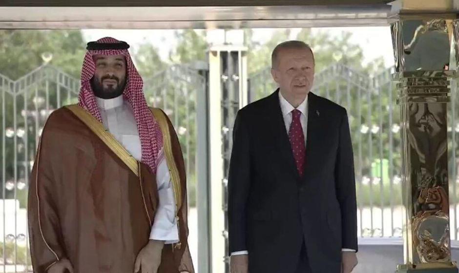 محمد بن سلمان برای نخستین‌بار پس از قتل جمال خاشقجی وارد ترکیه شد