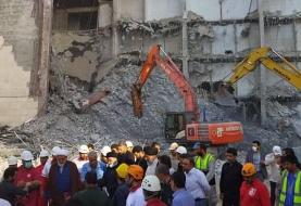 حضور رئیسی در محل حادثه متروپل آبادان