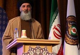 مرحوم دعایی به مقام معظم رهبری عشق می‌ورزید