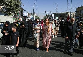 تصاویر زنان اسپانیایی در پیاده روی جاماندگان اربعین در میدان امام حسین (ع)