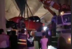 ببینید | تصادف شدید BMW چهار میلیاردی زیر پل صدر