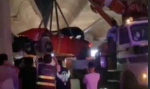 ببینید | تصادف شدید BMW چهار میلیاردی زیر پل صدر