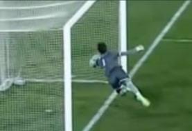 عکس‌| مهار جنجالی بیرانوند؛ توپ گل شد؟