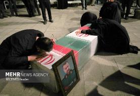 اقامه نماز بر پیکر سردار شهید سید رضی موسوی توسط رهبر معظم انقلاب