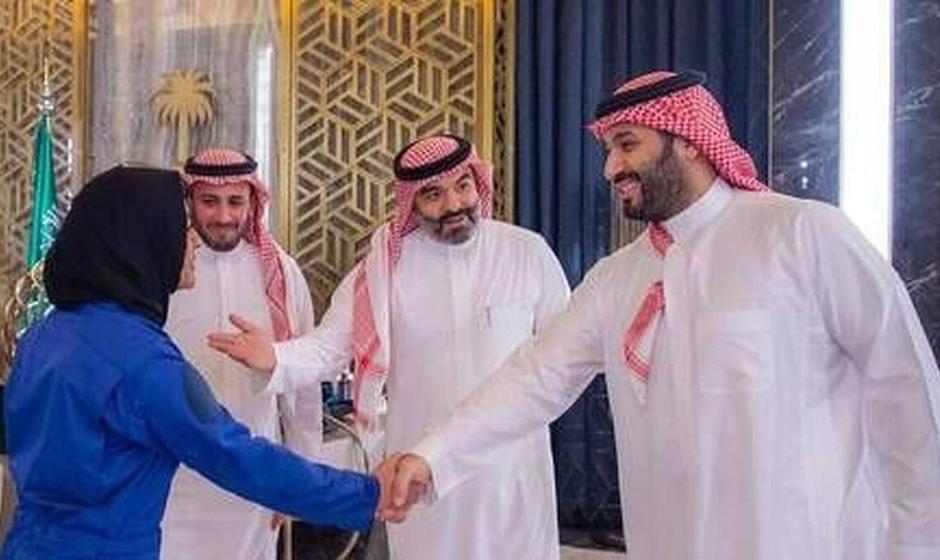 دیدار فضانوردان سعودی با محمد بن سلمان (عکس)